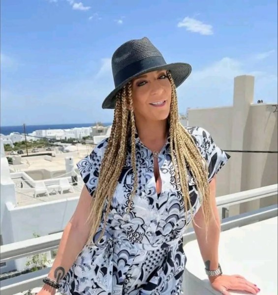 Sara, 39, Germany