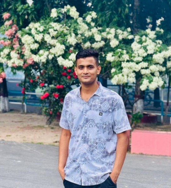 Reyaz uddin, 28, Boumredes