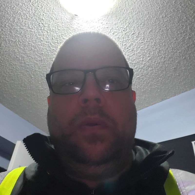 Dan, 46, Sharja