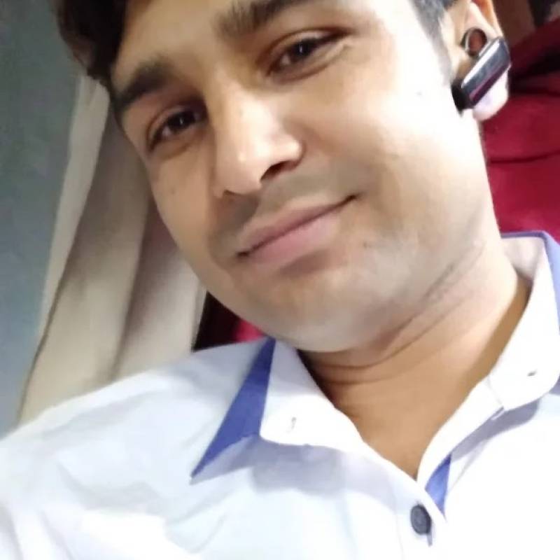 Salim sr, 31, Germany