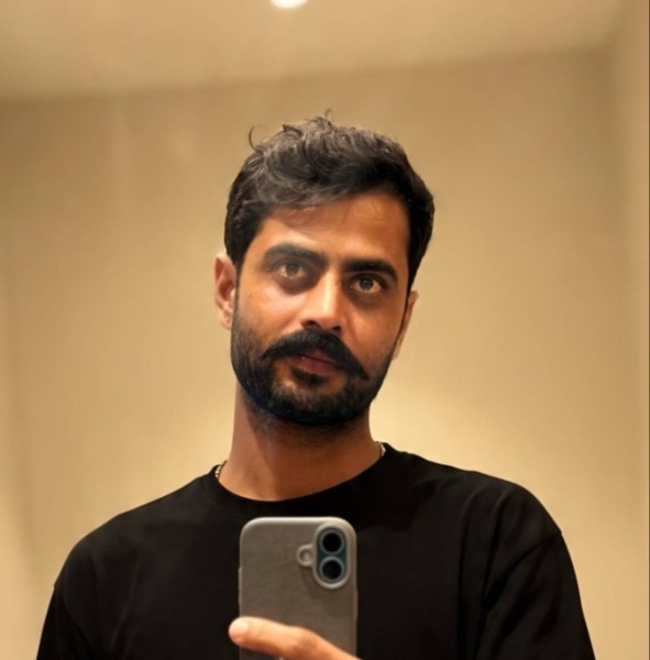 Deepak, 29, Saudi Arabia