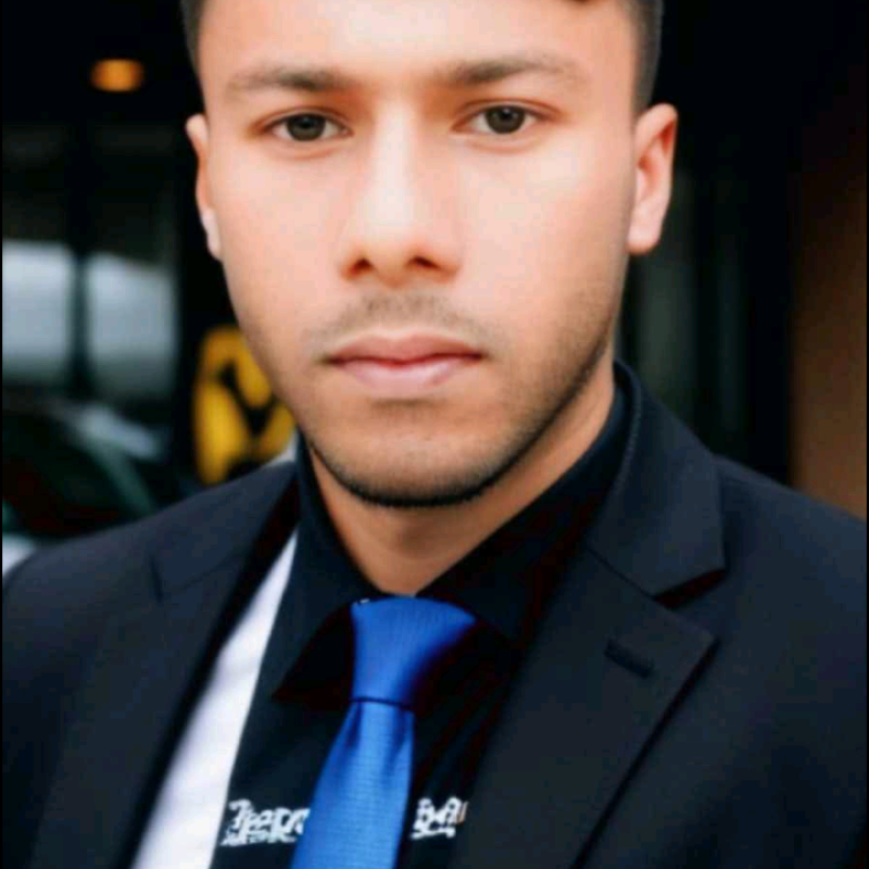 Riju Rk, 18, United States Emirates