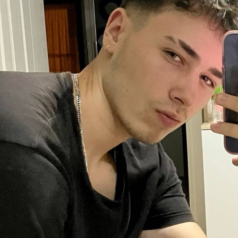 Emre, 18, United State