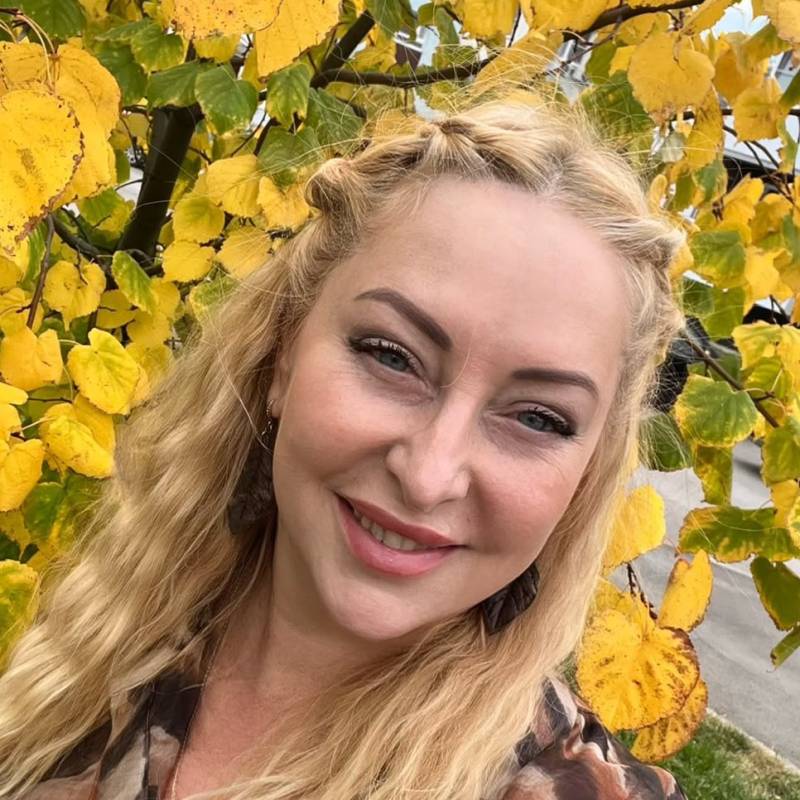 Verna, 43