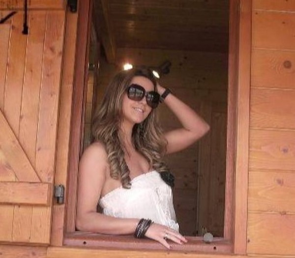 Sophie, 37, Chandina Cumilla