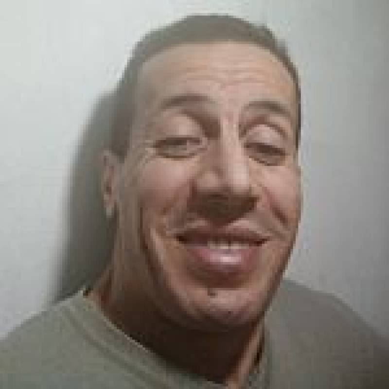 Hakim., 47, P bram