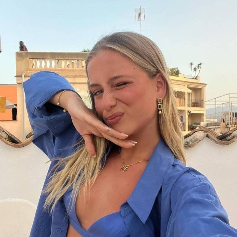 Arianna, 37, anywhere