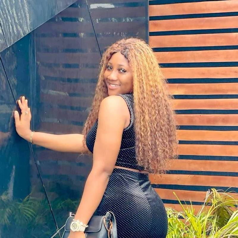 loveone, 28, Colombia