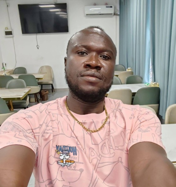 Kwaku, 41