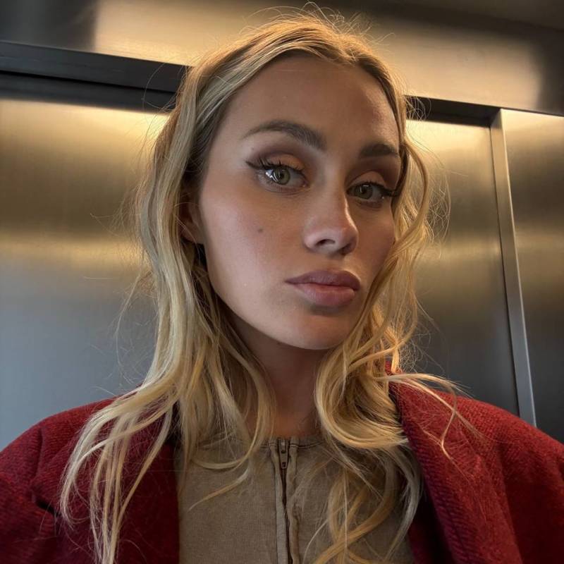 Amelia, 18, United Kingdom
