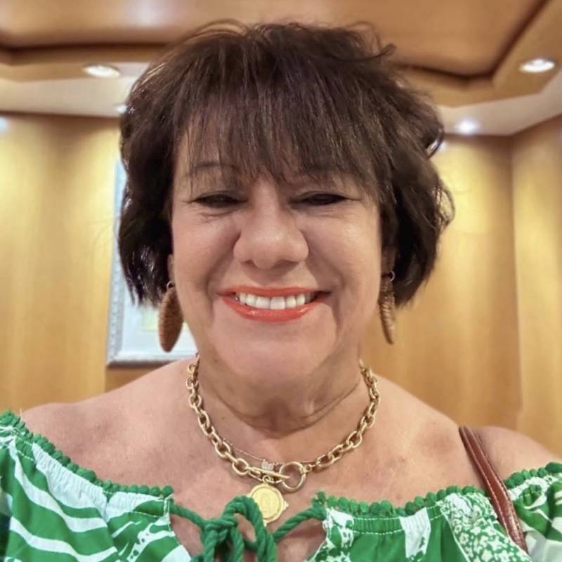Melissa Ann, 60, Istanbul