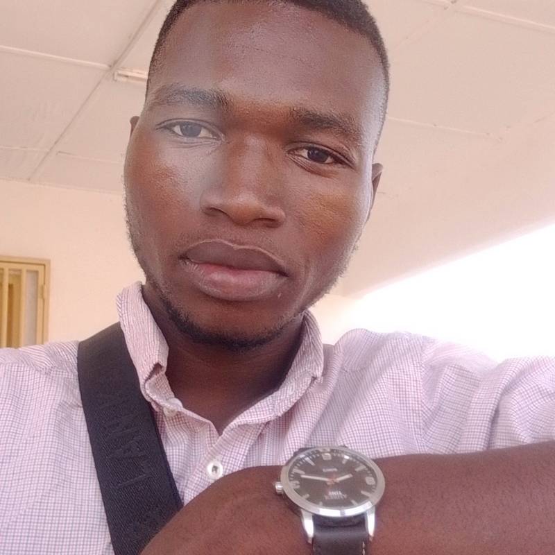 Abraham, 29, Angola Luanda