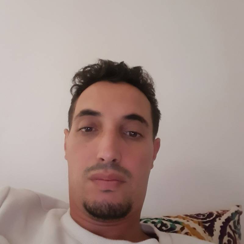Mahmoud, 42, England
