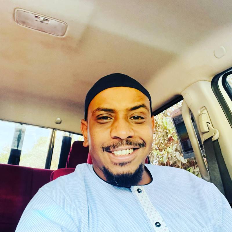 Hoota, 36, garland