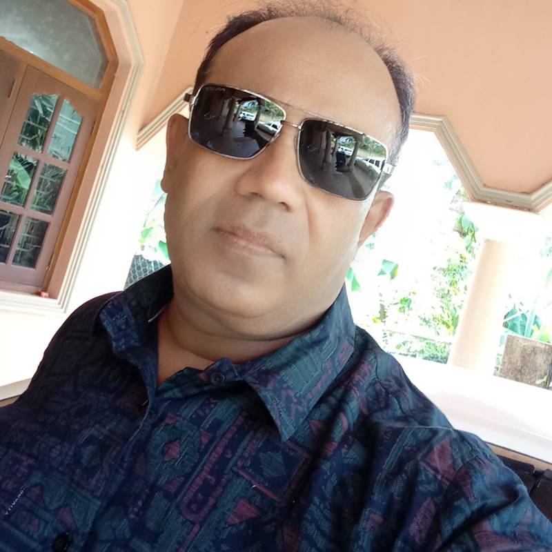Vidura, 52, LA