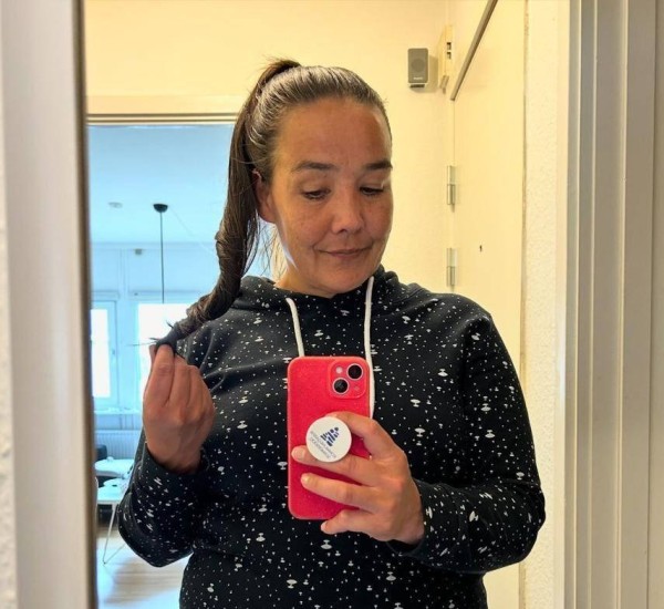 Sarah, 47