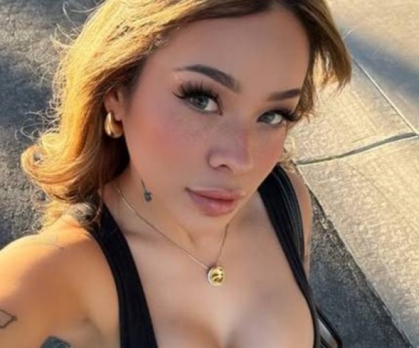 Elizabeth, 44, Michigan