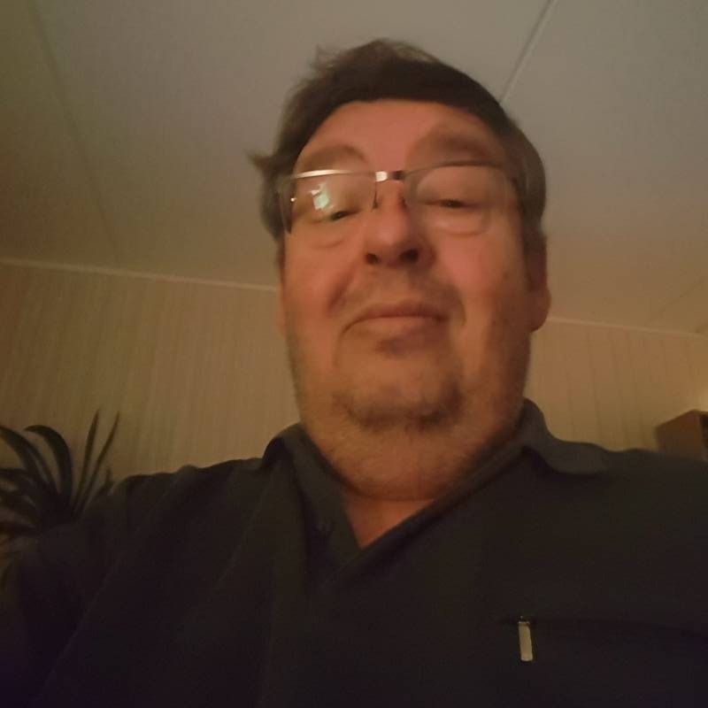 Petri, 63, Jashore