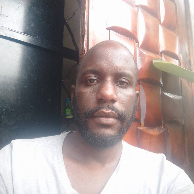 Gunz, 41, Colombia