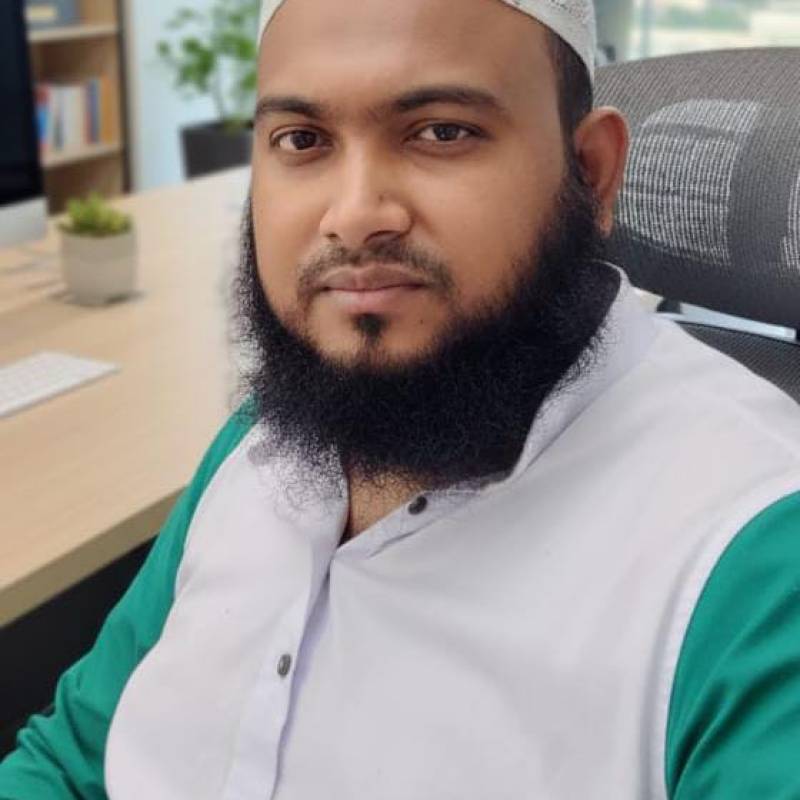 Usuf, 30, Ohio