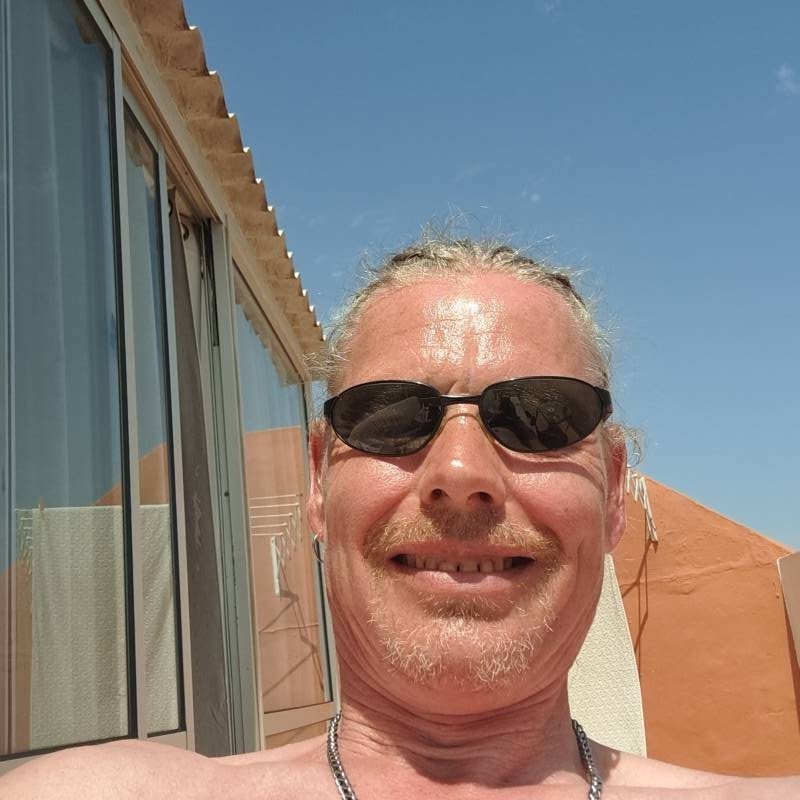 jon, 54, United Arab Emirates