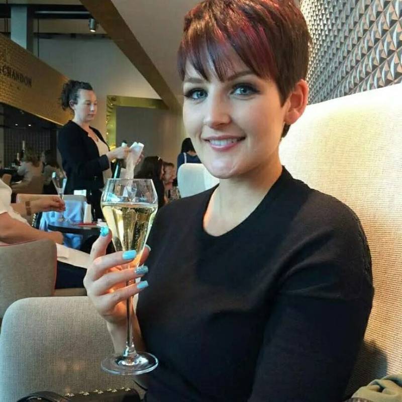 Hannah Brooks, 33, Frankfurt