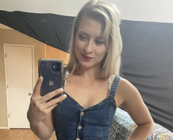 Roea, 34, Now live in Qatar Doha
