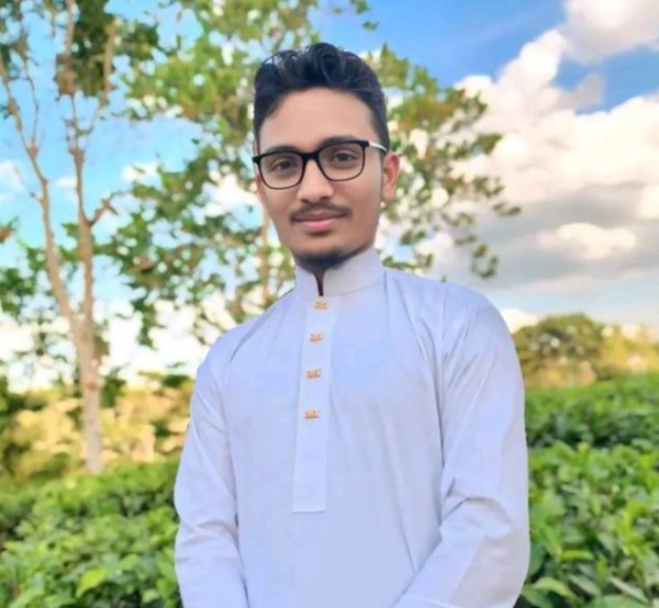 Esrafil Ahmed Ismail, 19
