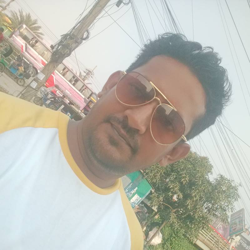 Md.Babu, 35, Dhaka badda