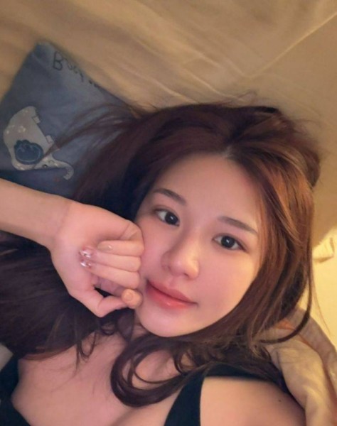 Linda, 28, Brazil
