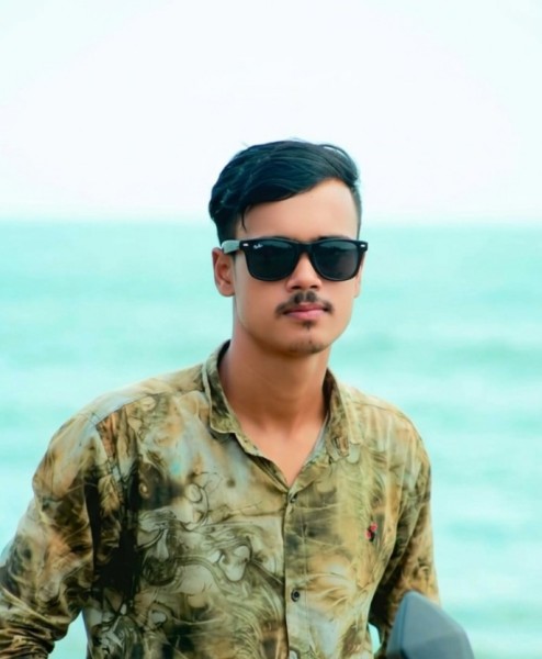 Hasan, 27, Now live in Qatar Doha