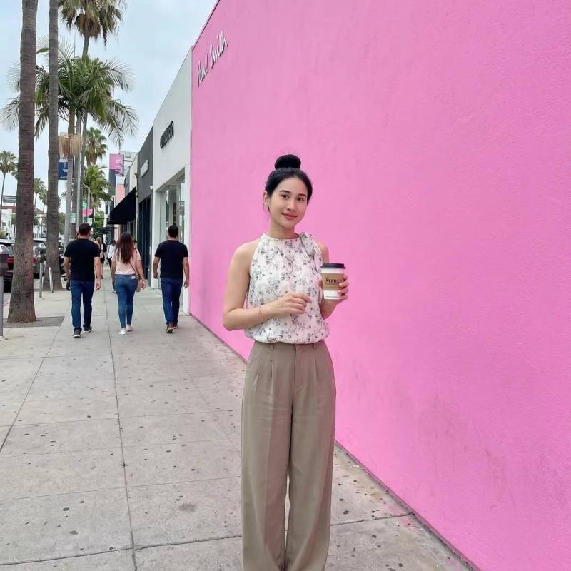 Celia, 36, anywhere