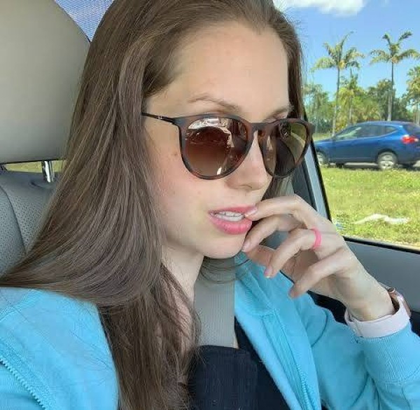 Marie, 30, Any