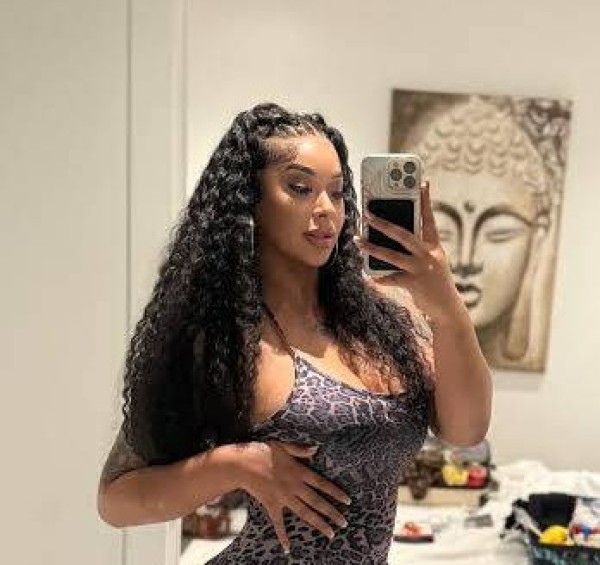Kelly, 27, London