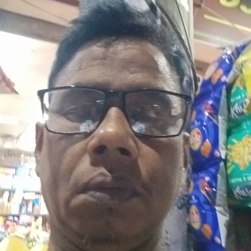 TAREK, 35, London UK
