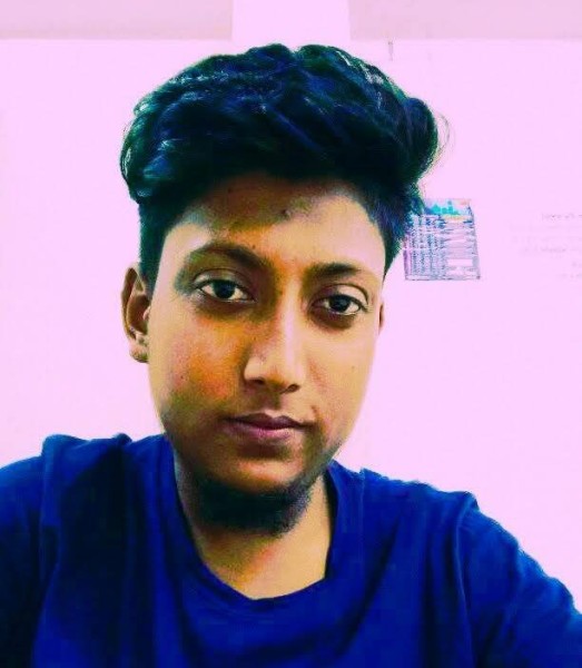 Khan, 26, Fransa