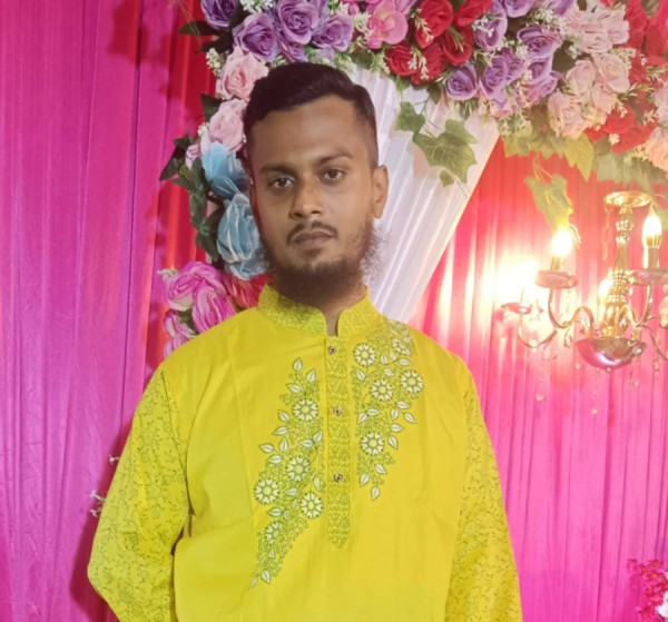 Alamin Islam, 30, Dhaka Bangladesh
