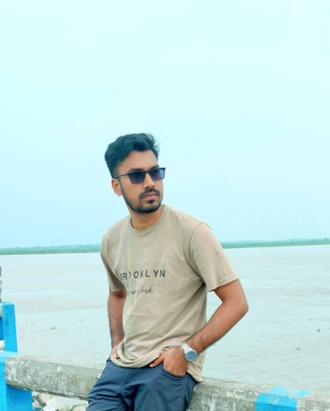 Monir, 27, lima Per