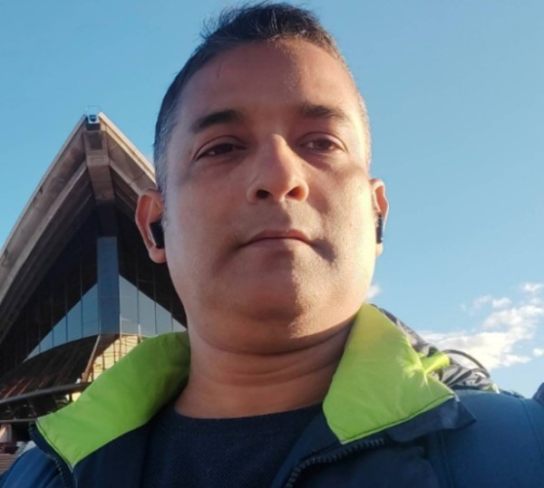 KUMAR, 38, Fransa