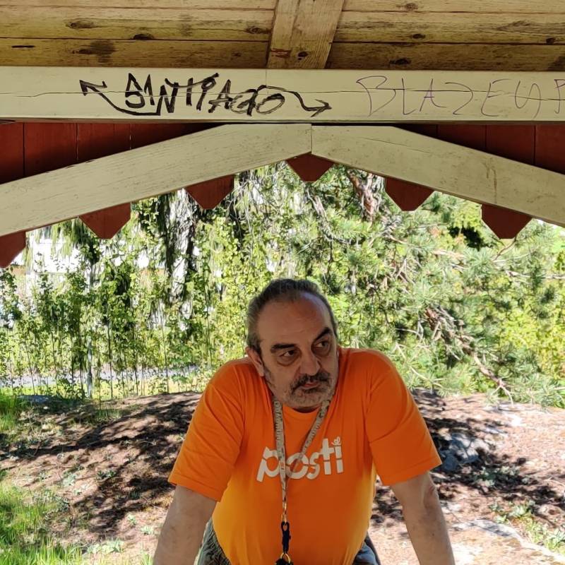 Sinan, 60, Bangladeshi