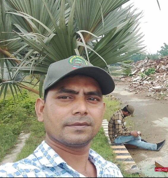 Md rahol, 30, Chittagong Bangladesh