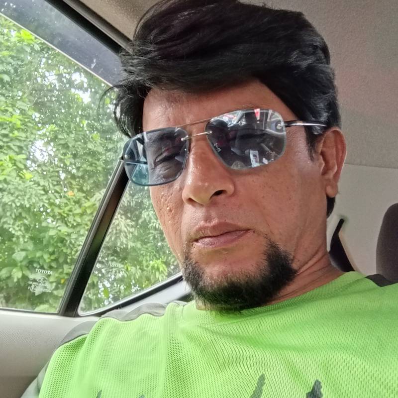Fayjal, 41, DAKAR