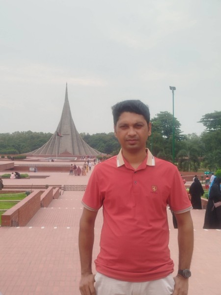 Sujon, 26, Saudi Arabia