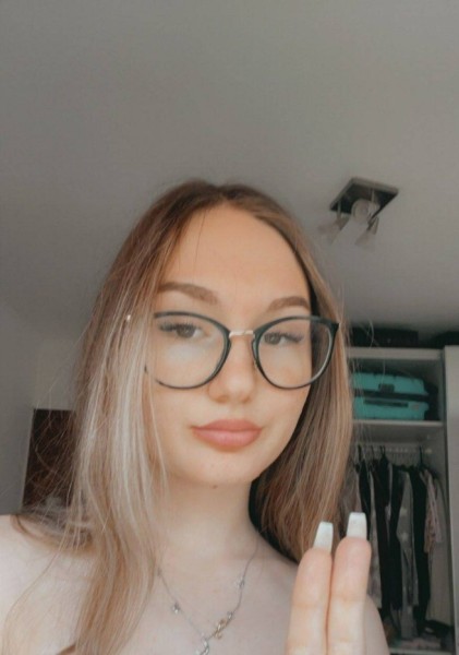 Aish, 31, Los Angeles