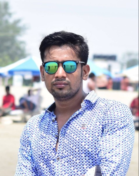Yeamin, 33, Texas Austin