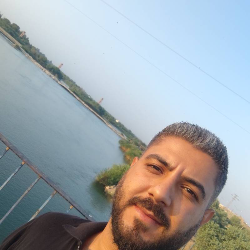 https://tr.fivedate.com dating AhmadOmar in Birleşik Arap Emirlikleri