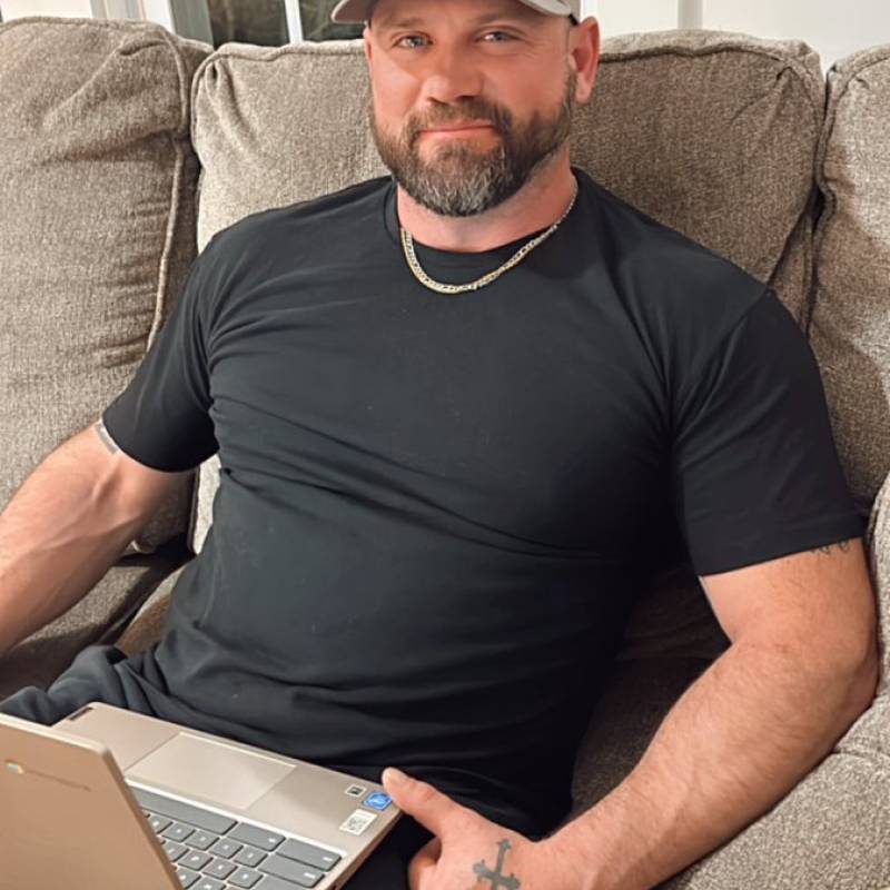 charles444 dating