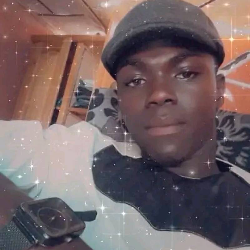 https://tr.fivedate.com dating Olivier in Senegal