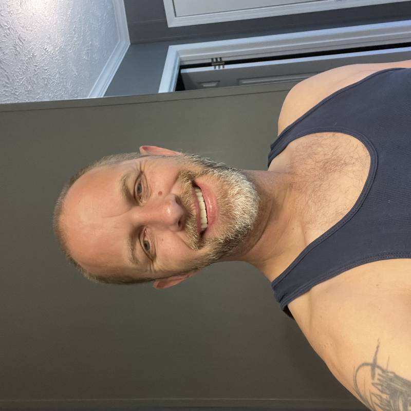 https://tr.fivedate.com dating Mike379 in Amerika Birleşik Devletleri