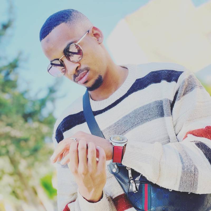 Moudou dating